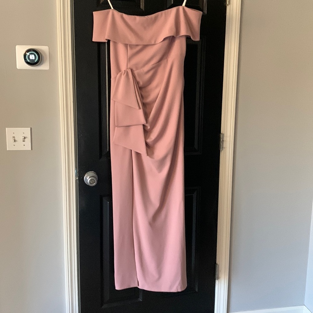 Long dress. Mauve color. Perfect for wedding/special occasion.  Flattering